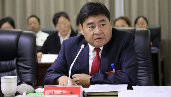 熊元来在参加贵德代表团讨论时强调