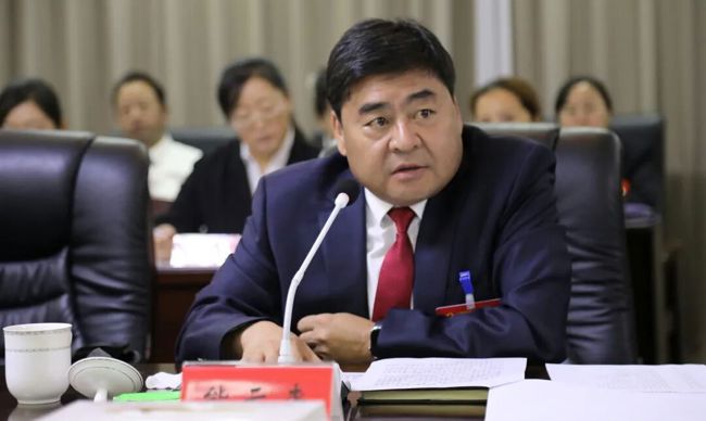 熊元来在参加贵德代表团讨论时强调